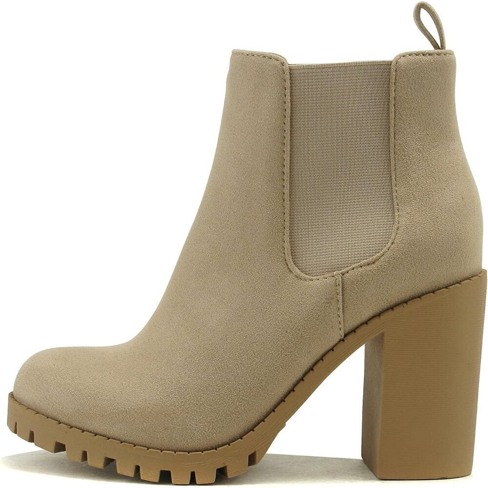 Women's  L-wheat Lug Sole Ankle Boot Elastic Gore Chunky Heel Bootie